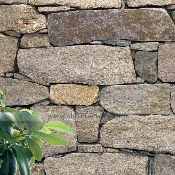 outdoor-ledgestone-beach-sandy